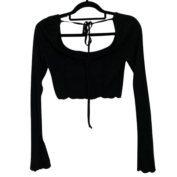 2 for $15 Shein Black Lettuce Trim Bell Sleeve Crop Top Small | Square Neck Y2K - Picture 3 of 11